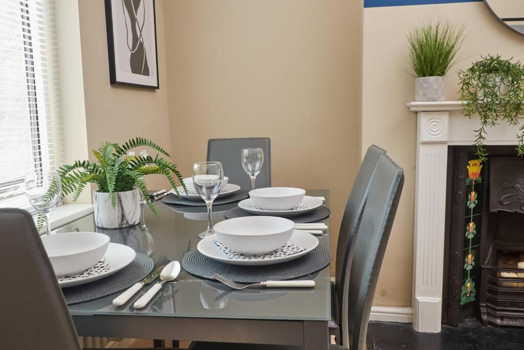 Delightful Central York House Екстер'єр фото